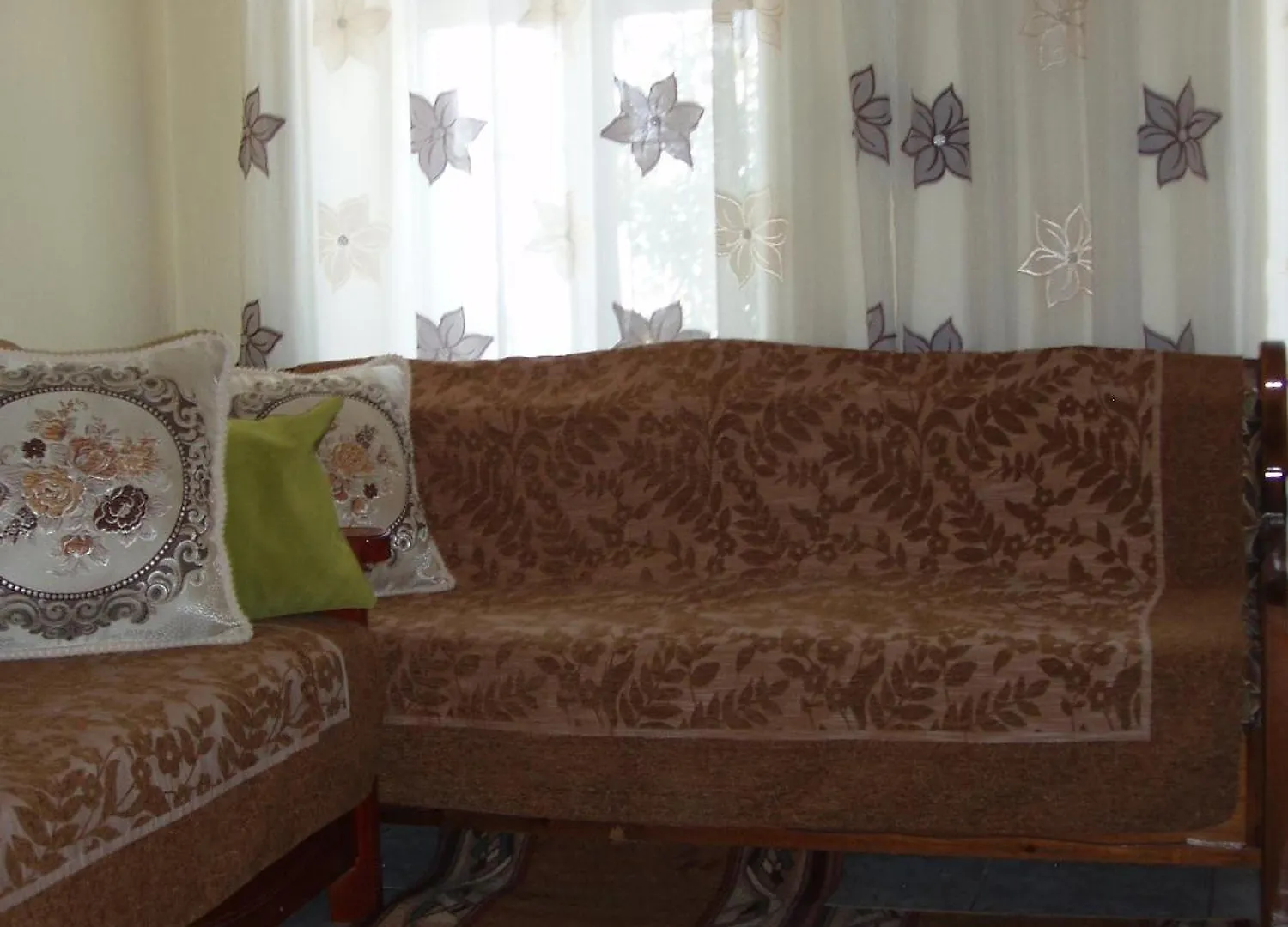 Friendly Hostel Gjirokaster Bed & Breakfast